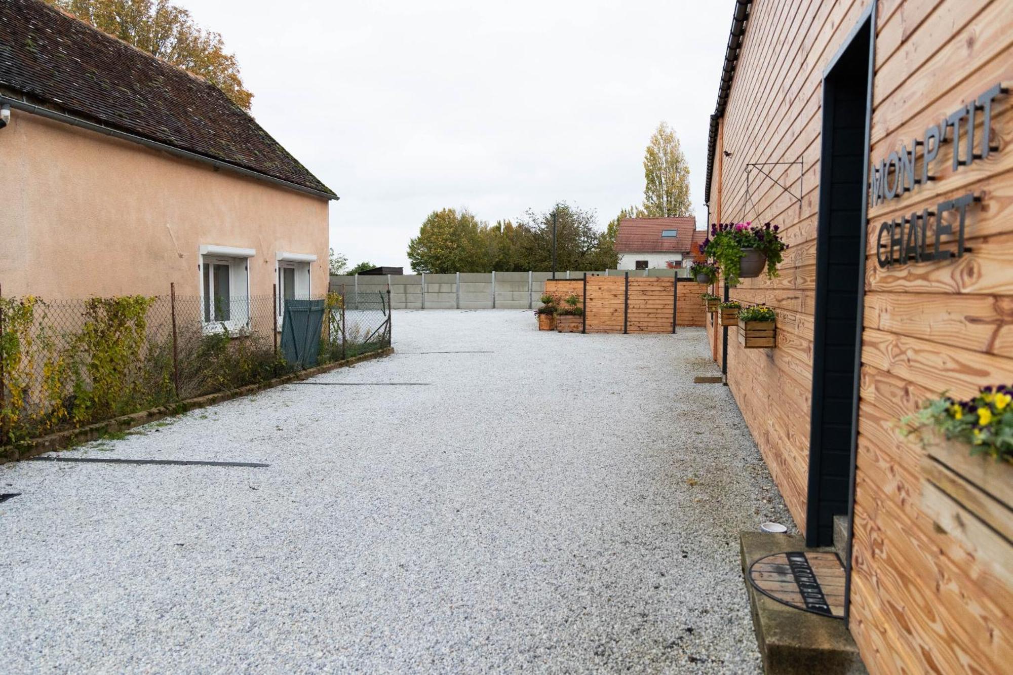 Le Domaine De La Clarte Auxerre - Venoy Villa Екстериор снимка